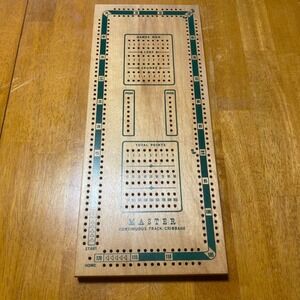 Master Continuous Track Cribbage Board Game Solid Wood Brown Excellent